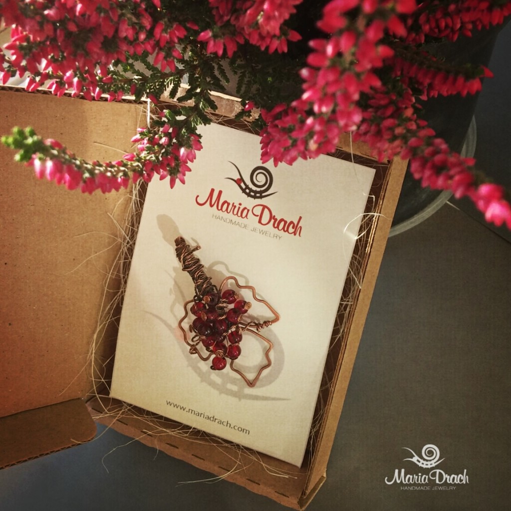 медная брошь-подвеска